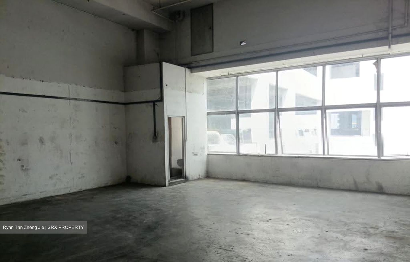 WCEGA Plaza (D23), Factory #616391721